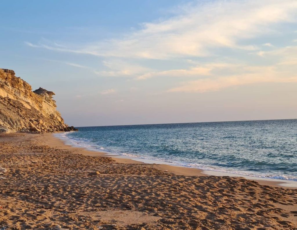 ساحل زیبا و بکر الپی کوشکنار در بندر تبن
